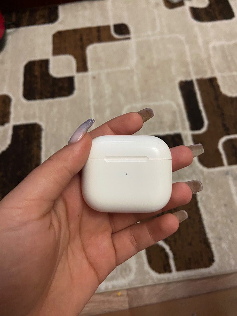 AirPods 3, Оригинальные