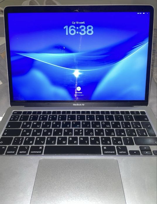 MacBook Air M1 2020 в хорошем состояний