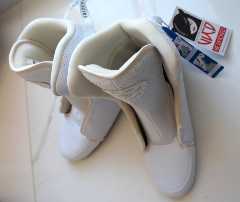 чисто нов чорап USD Basic Dual Fit Liner за блейдове / ролери, номер38