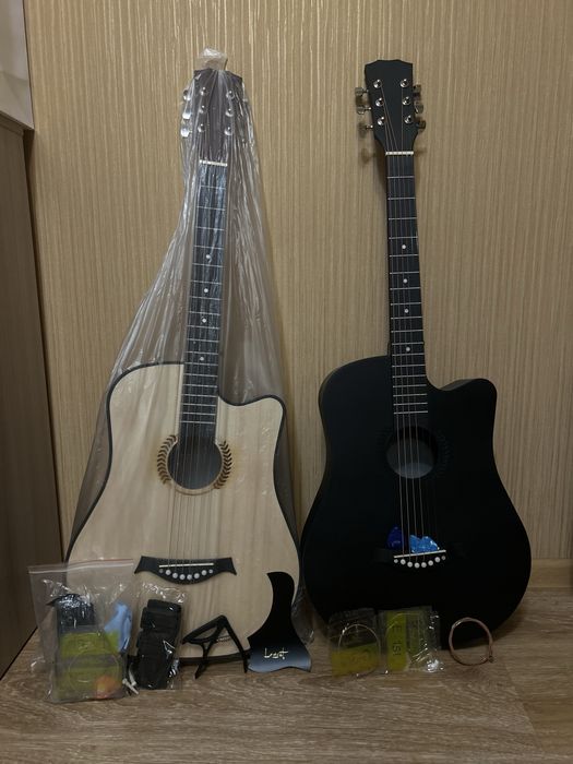 Акустическая гитара 38 размер + полный комплект