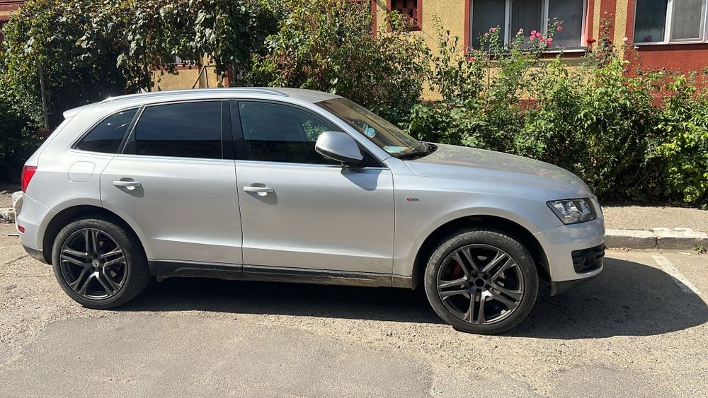 Audi Q5  2010 stare foarte buna