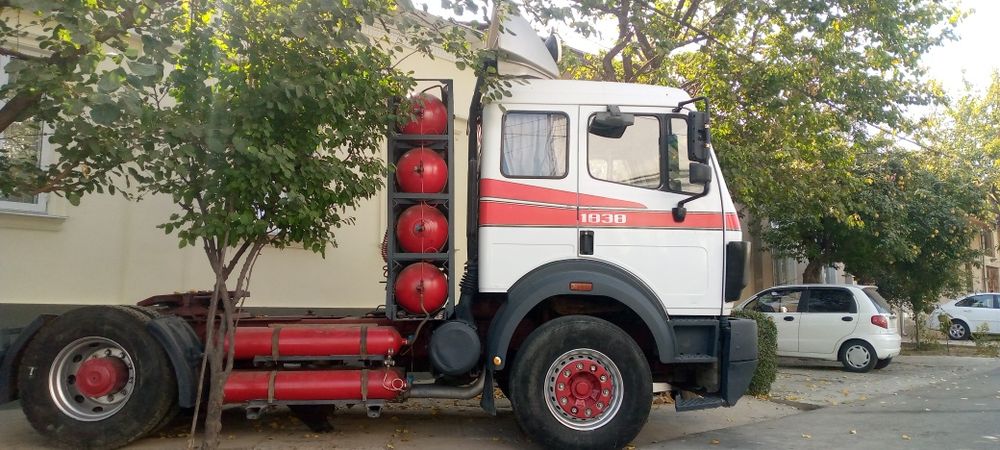 Mercedes-benz 1993-yil