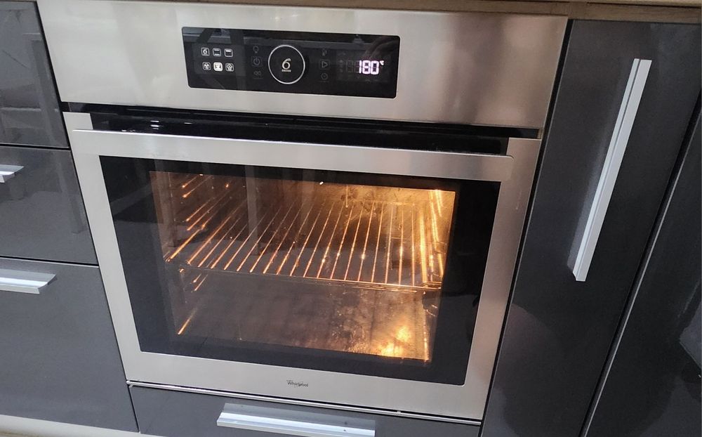 Cuptor Whirlpool 6th sense + plita Whirlpool