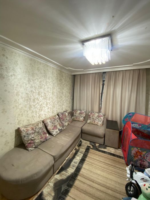 Продам диван угловой