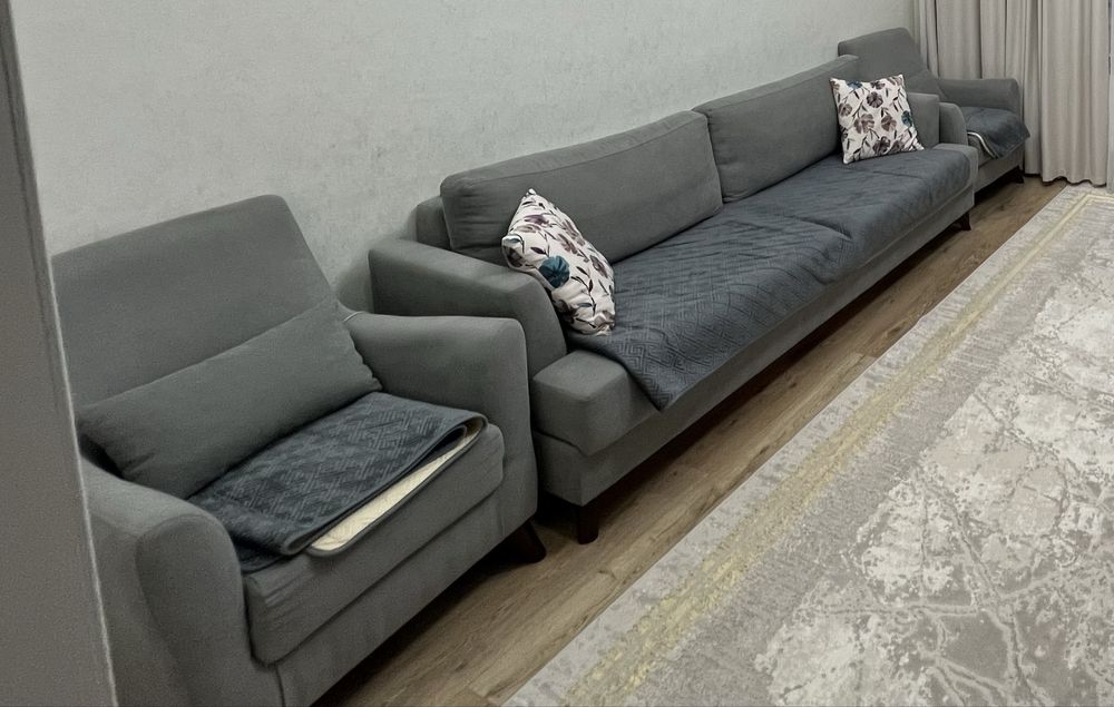 Продам диван и кресла