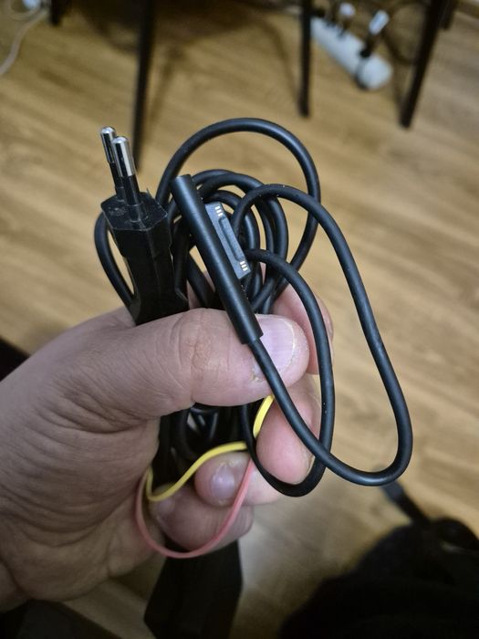 Încărcător original Microsoft Surface 44w Model 1800