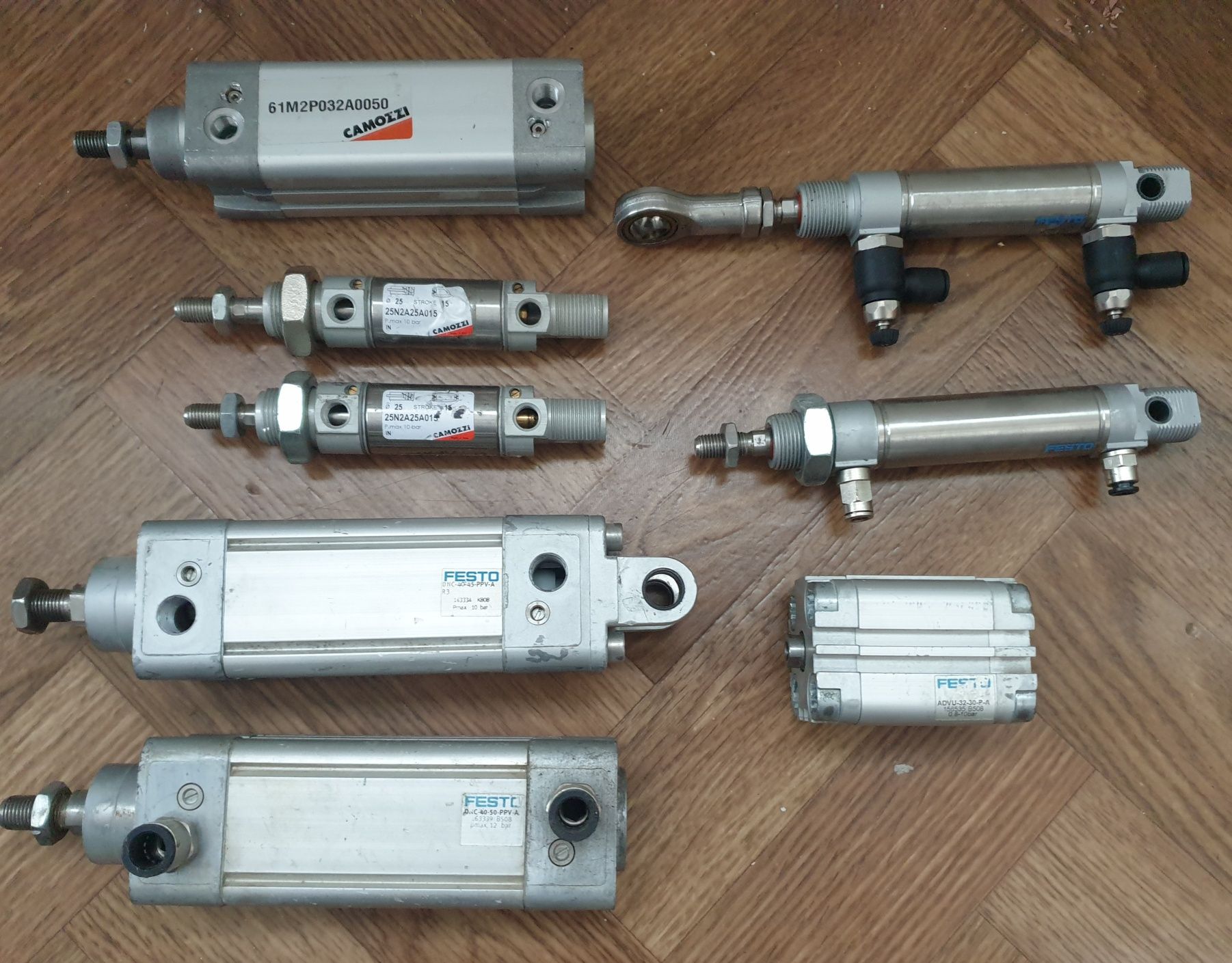 Piston pneumatic Festo