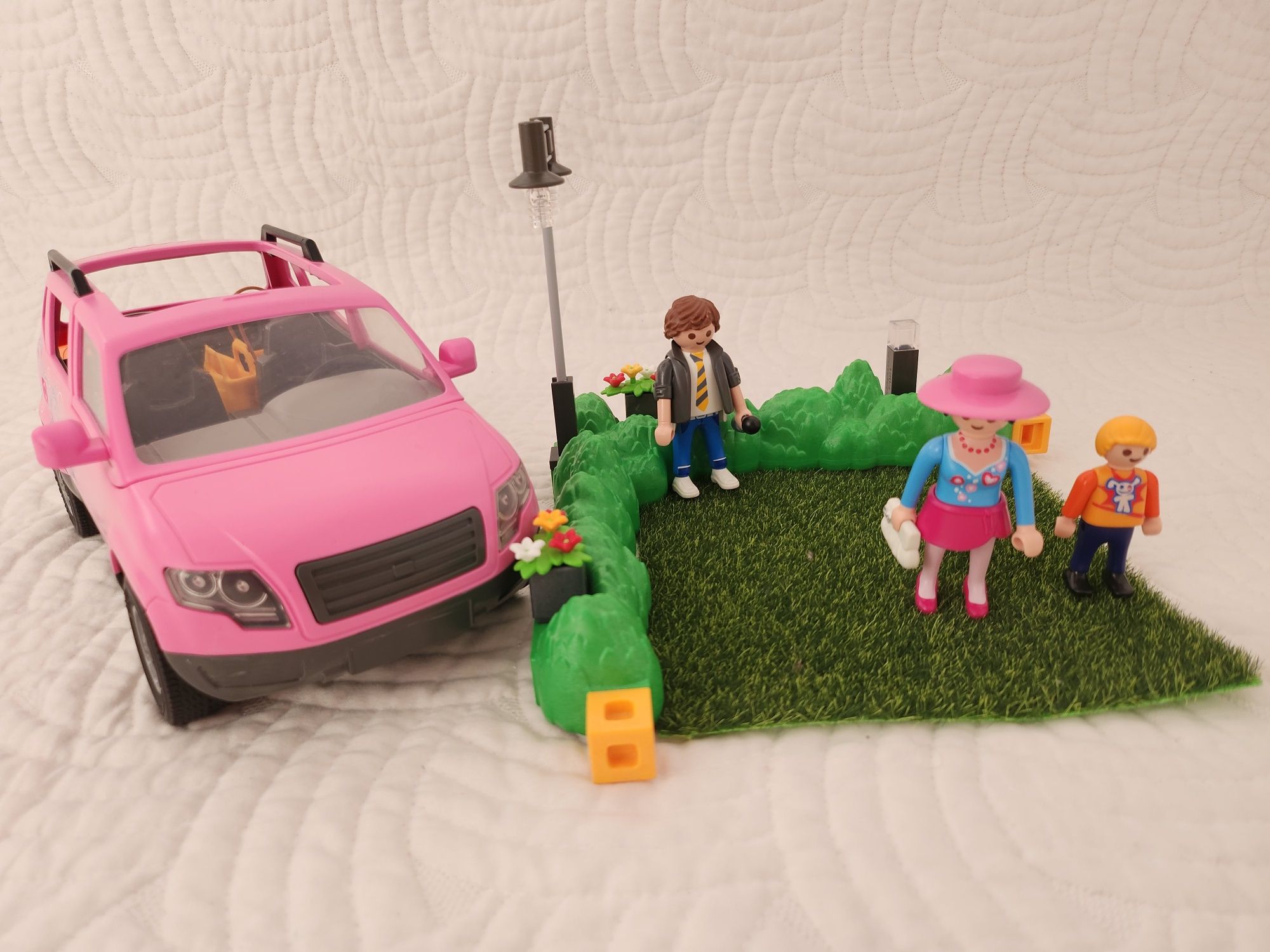Playmobil familie în excursie