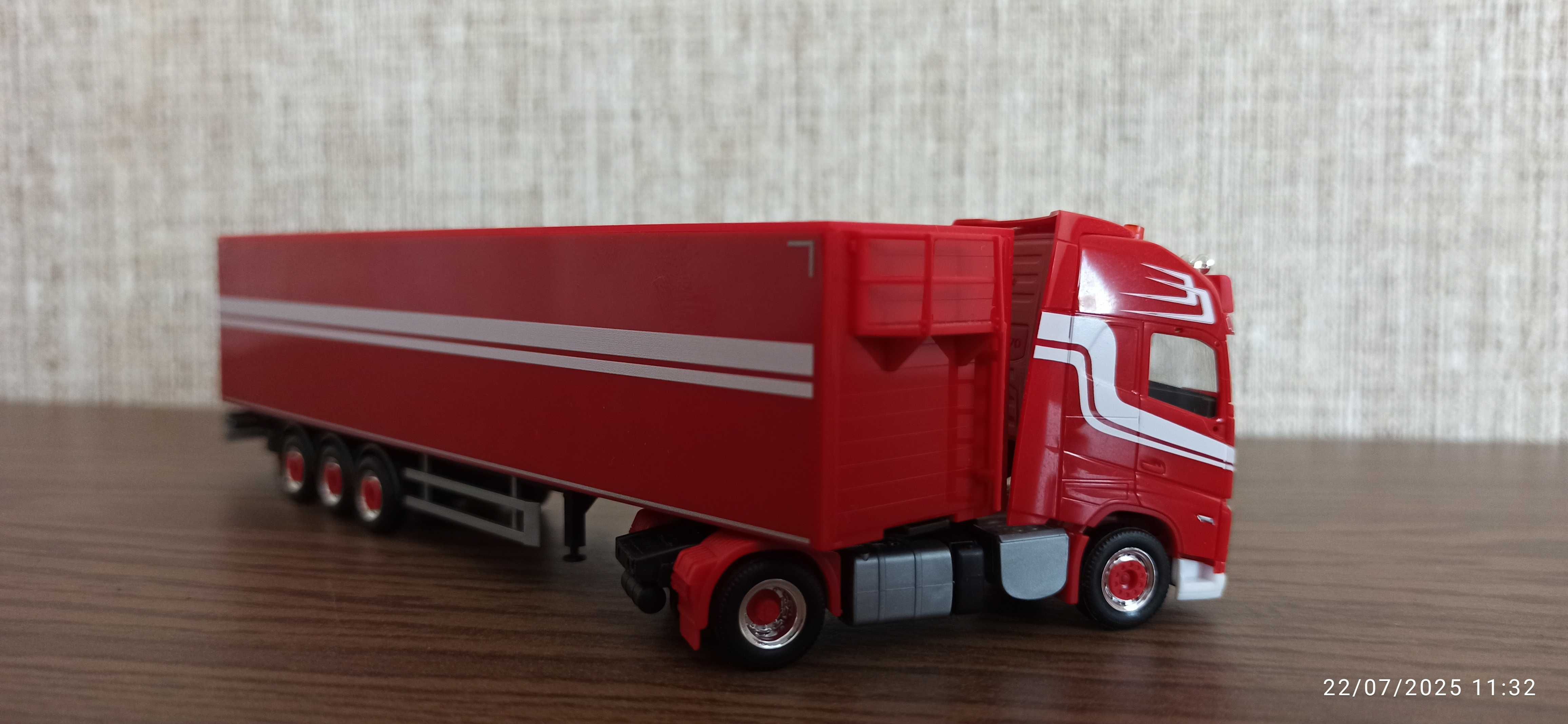 Volvo FH16 750! Herpa 1/87