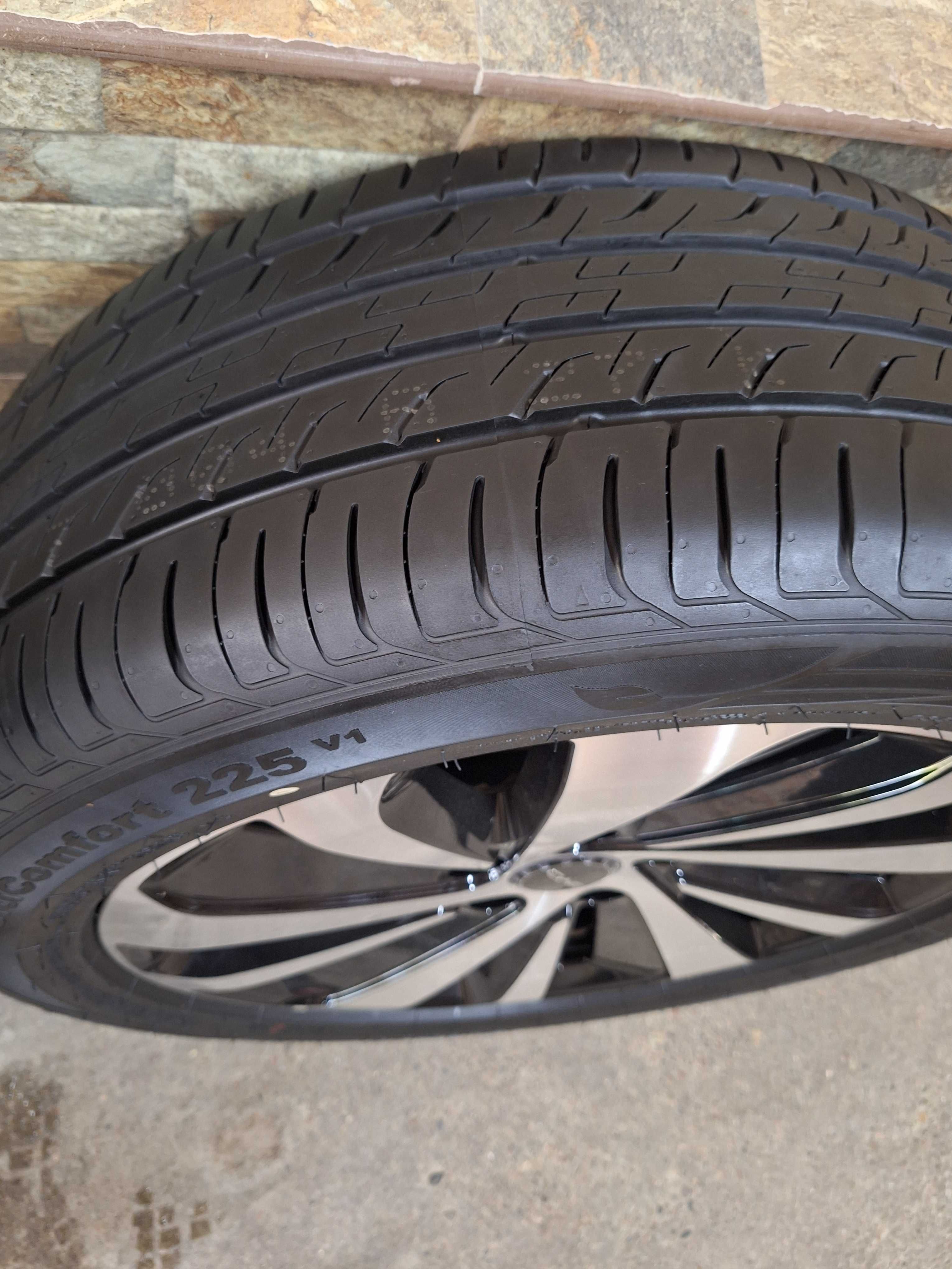 Запасное колесо на BYD CHEMPION.