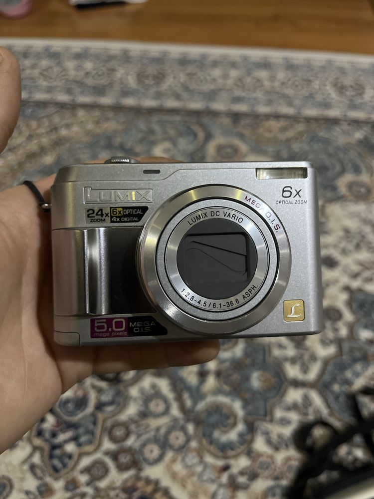 Фотоаппарат Panasonic Lunix
