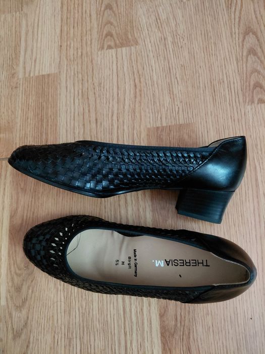 Pantofi din piele