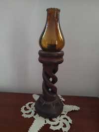 Scluptura din lemn in forma de lampa