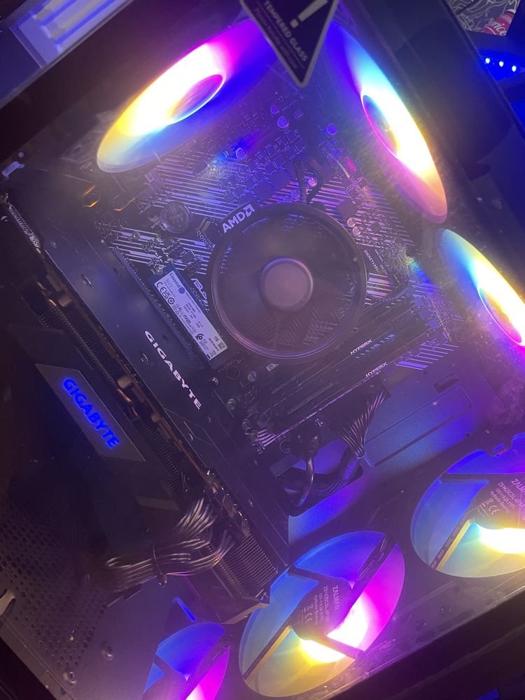 Геймърски компютър Ryzen 5 5600X/ 16GB 3200MHz/ RX 5700XT/ 1TB SSD