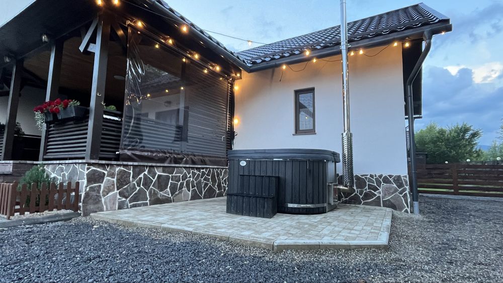 Ciubar -Saune ( jacuzzi extern , hot tube,)Royal Spa