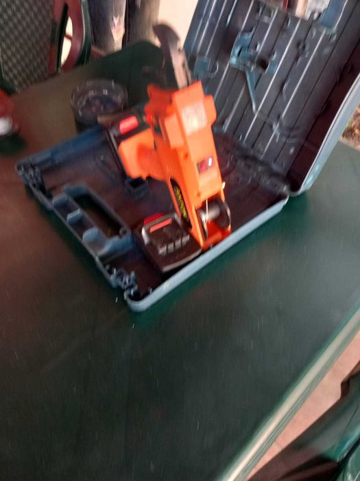 masina legat fier cu acumulator