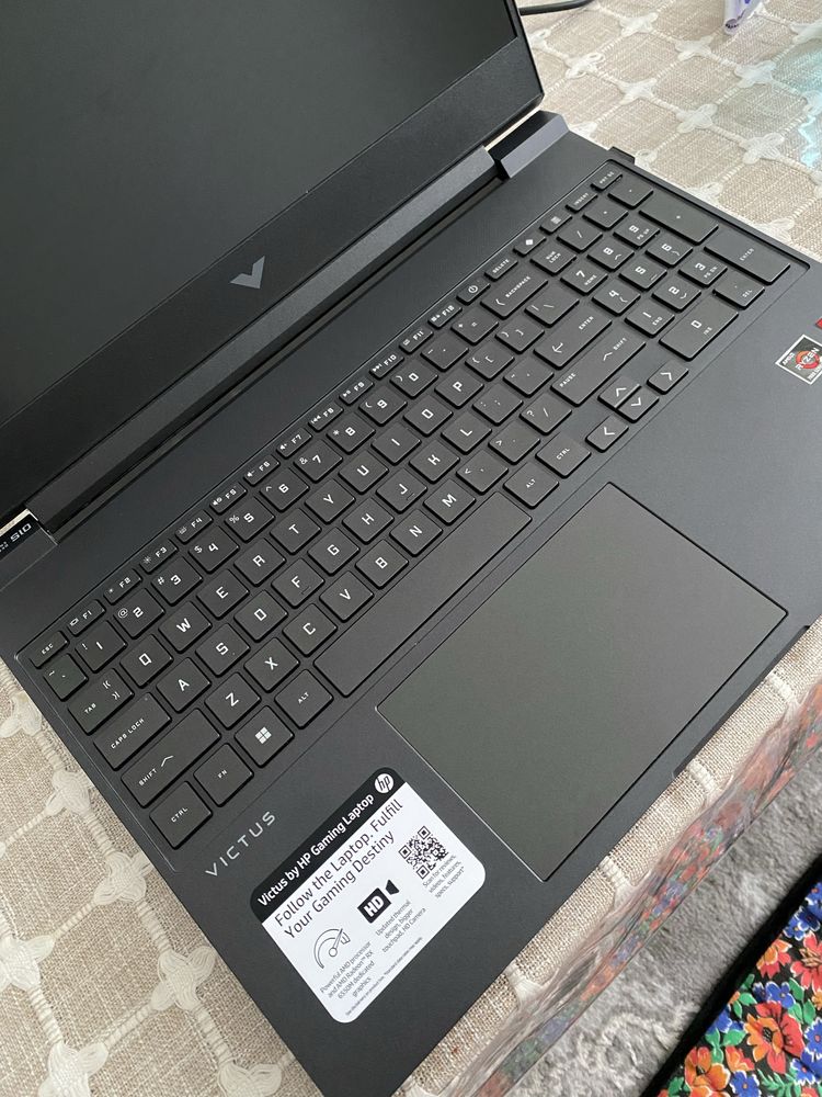 Hp Victus ryzen 5 Operativka 8/512 gb