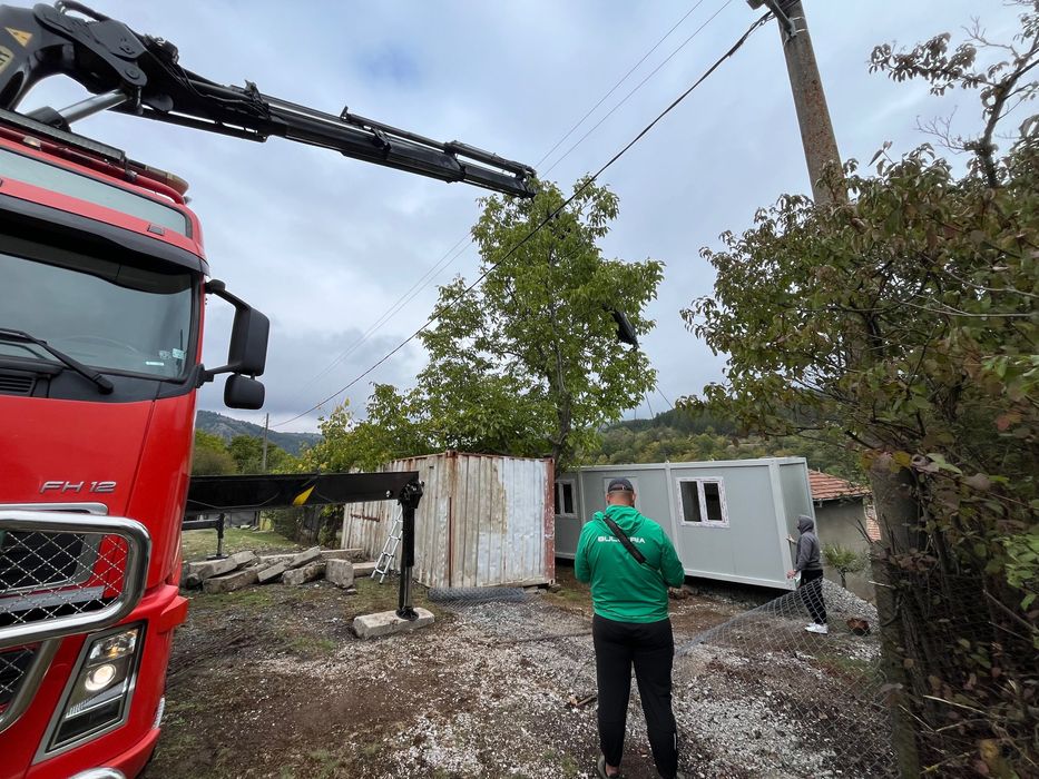 Транспортни услуги с камион и кран за София и страната