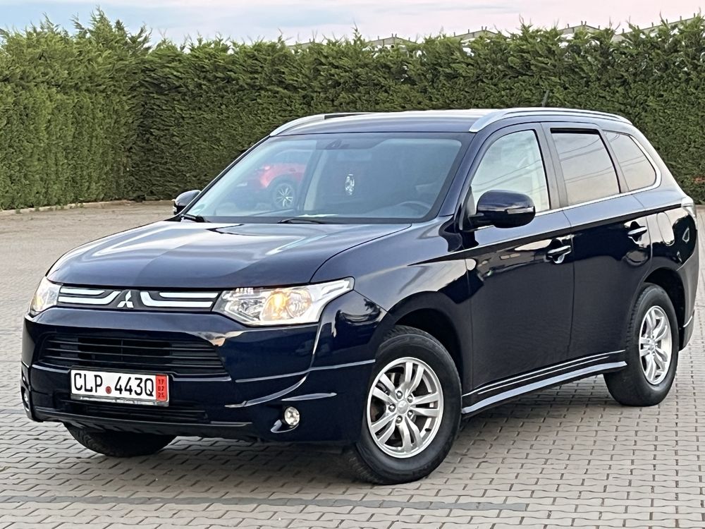 Mitsubishi Outlander 4X4 2014