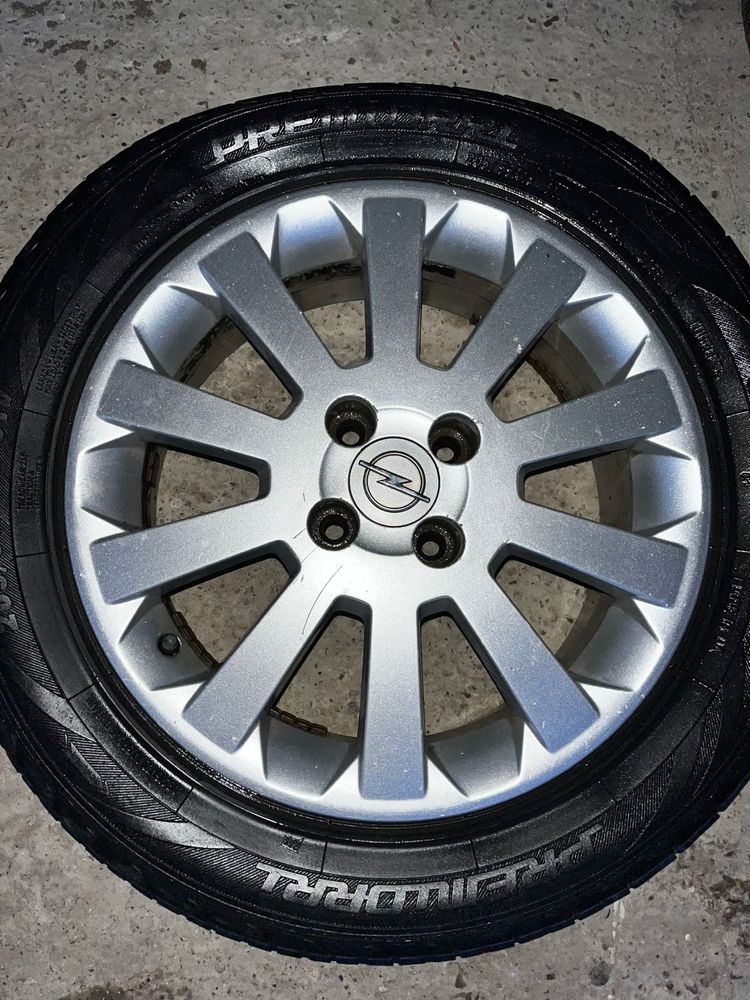 Vand 4 jante de Opel Astra G R16 cauciucurile nu sunt bune