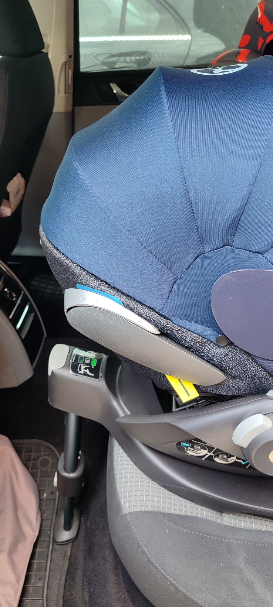 Столче cybex cloud z i size + база