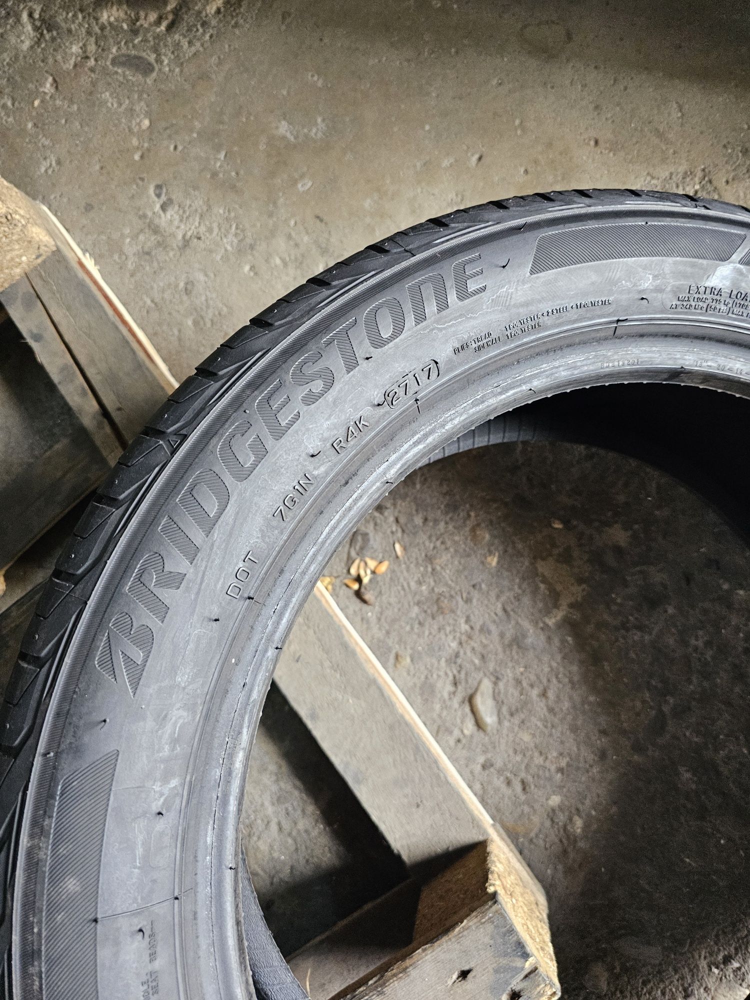 2 anvelope vara 225 50 18 Bridgestone 6,3mm