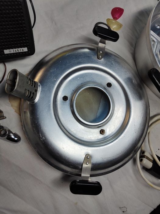 Електрическа тенджера