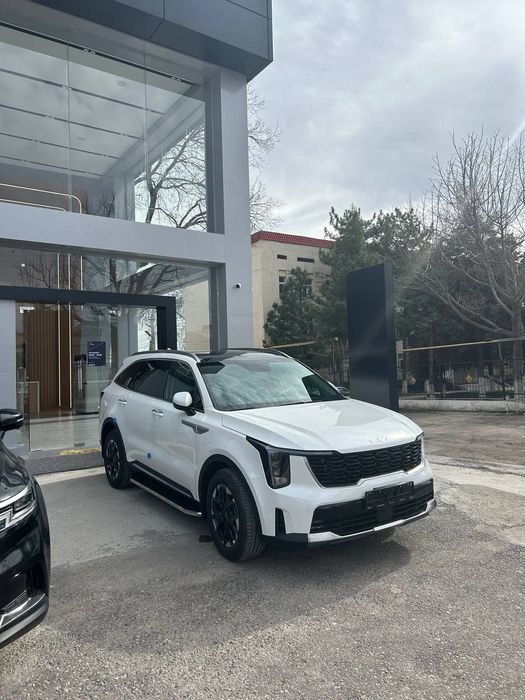 KIA SORENTO 2025! 4×4 Panorama Tom. Probeg 12 ming km