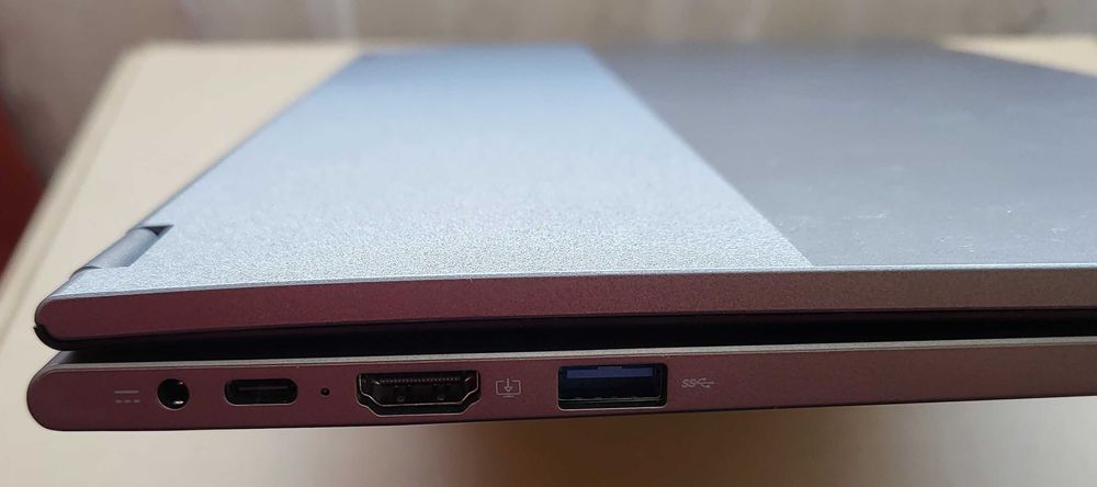 Laptop 2 în 1 Touchscreen 15.6”, AMD Ryzen 3200U, 16GB RAM, SSD 512GB