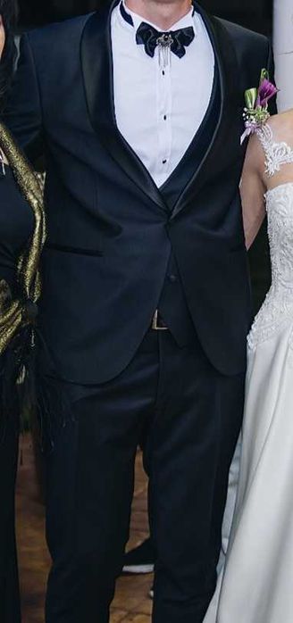 Costum de ocazie/mire Pasha Men's Wear   4 piese negru.