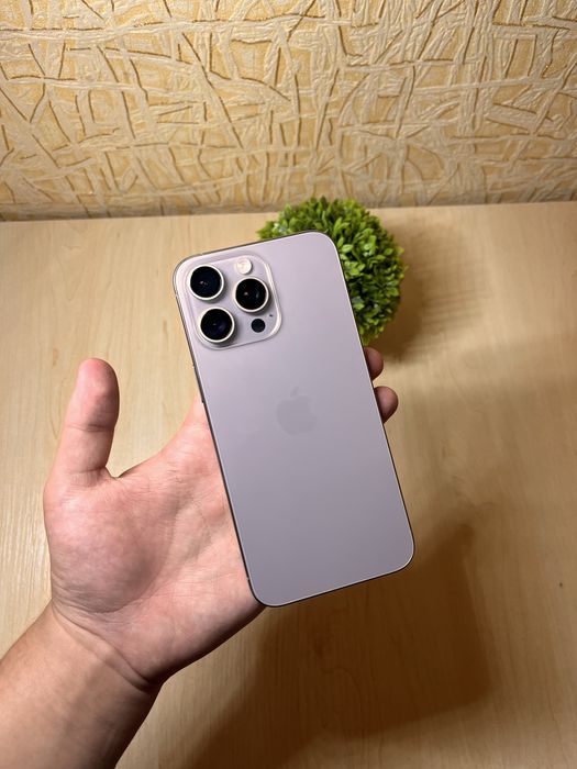 iPhone 15 Pro Max 256 88% . В отличном состоянии
