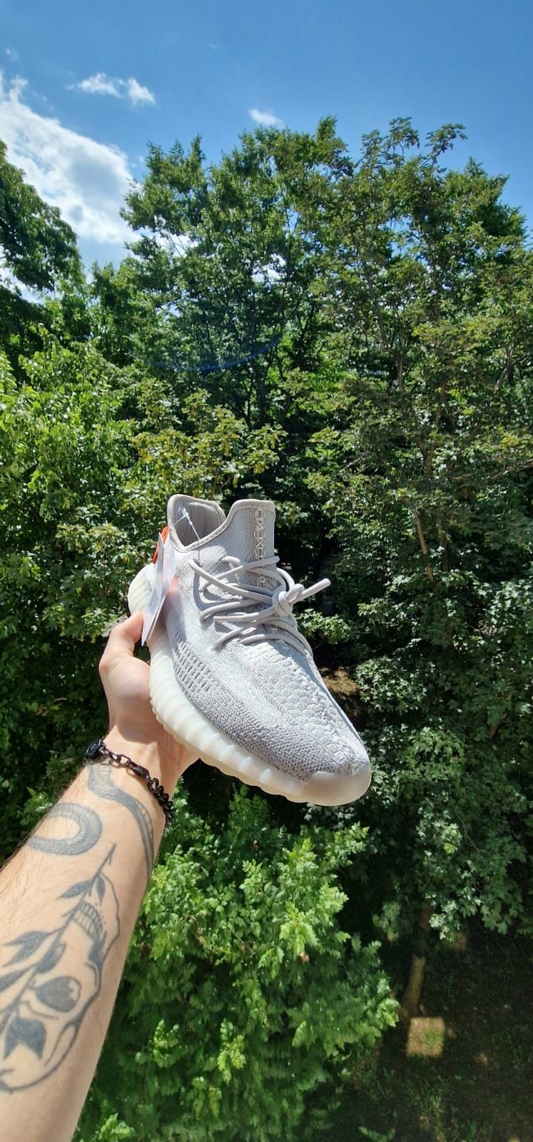 Yeezy 350 V2 Tail Light