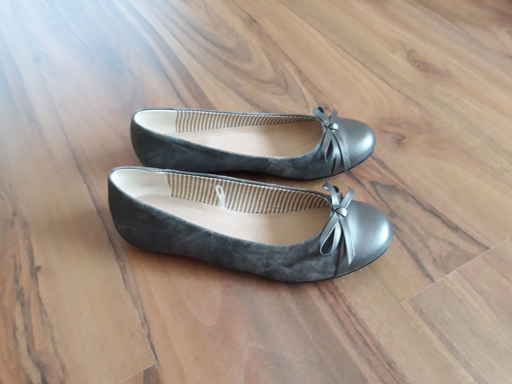 Чисто нови сиви ежедневни обувки-36 номер