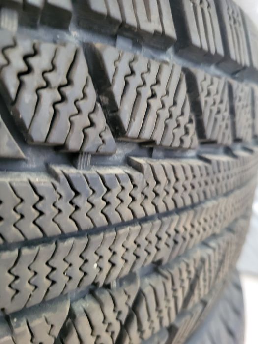 Шины Triangle почти новые