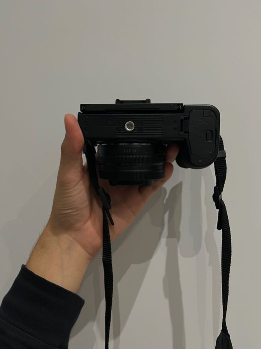 Nikon Z50 + обектив NIKKOR Z DX 16-50mm + аксесоари