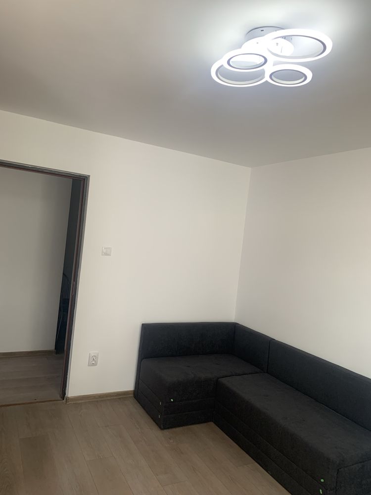 Închiriez apartament 2 camere,42mp,complet renovată,Dâmbu