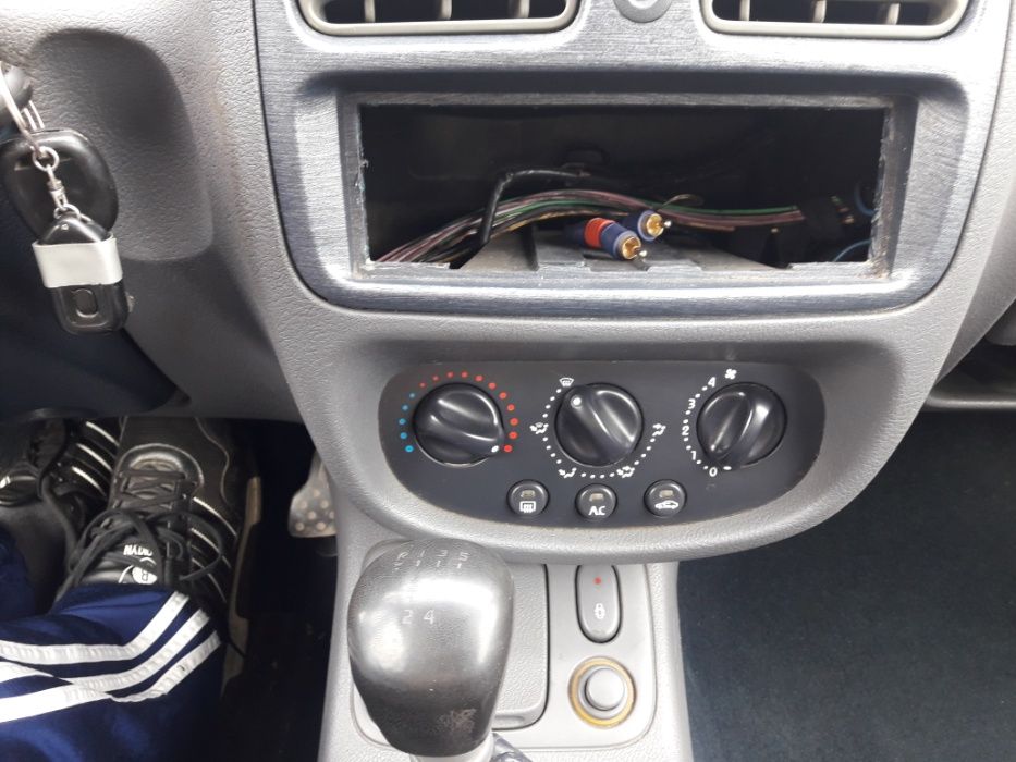 Рено Клио 1.6 16V 108к.с/ Renault Clio 1.6i