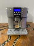 expresor / espressor cafea delonghi primadonna