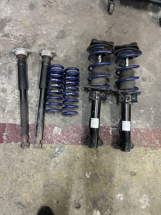 Амортисьори със спортни пружини за W204