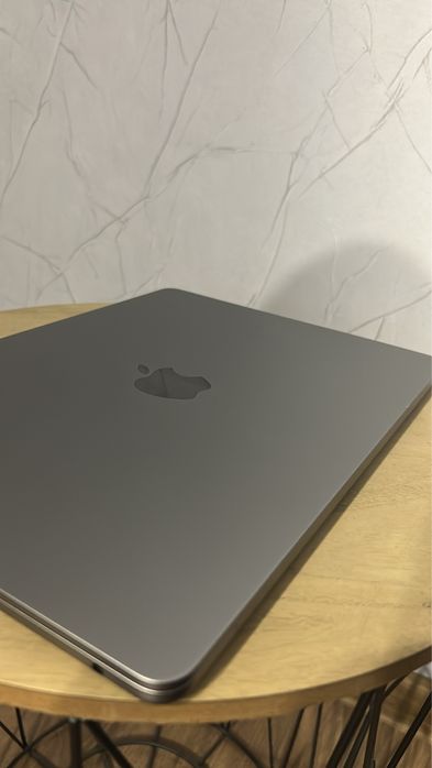 * РАЗПРОДАЖБА * MacBook Air M2 2022