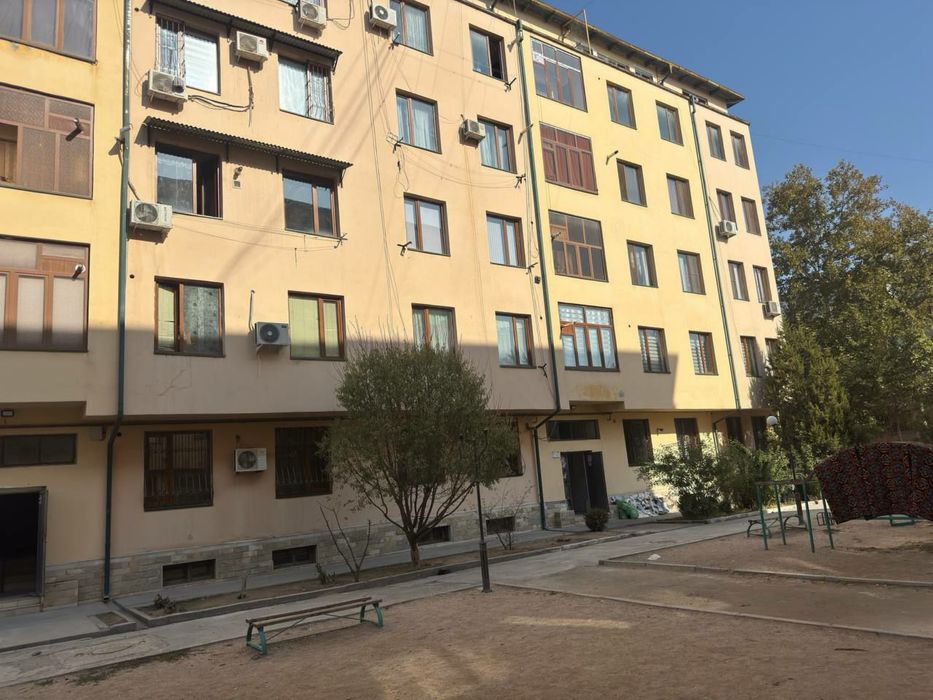 Срочно Продается 3 х Комнатная Квартира