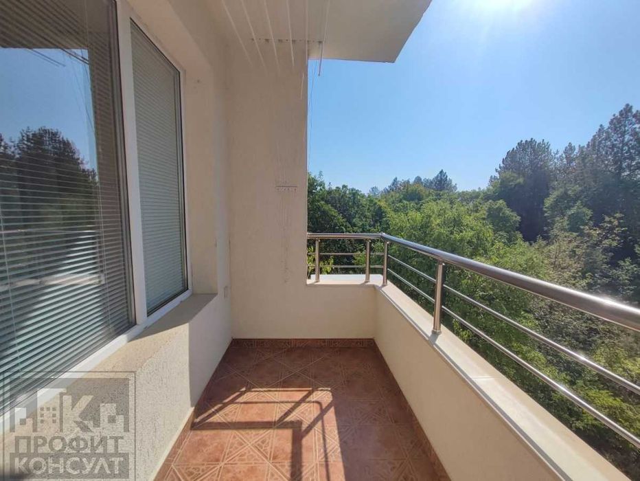 Тристаен апартамент в кв. Бузлуджа