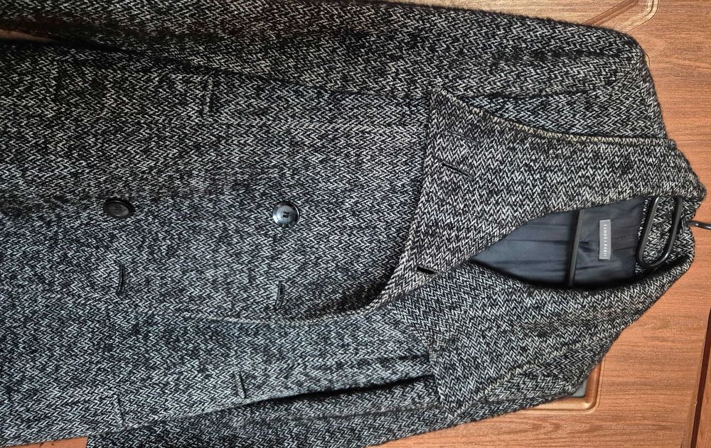 Продавам дамско палто Sandra Pabst - размер 42-44