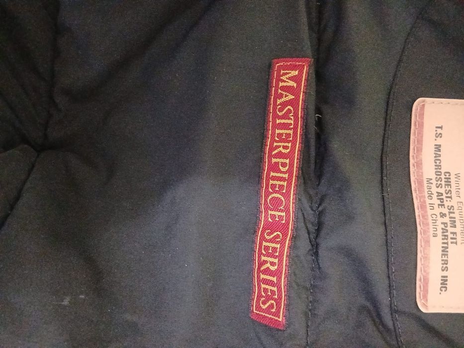 Vând geacă Parajumpers