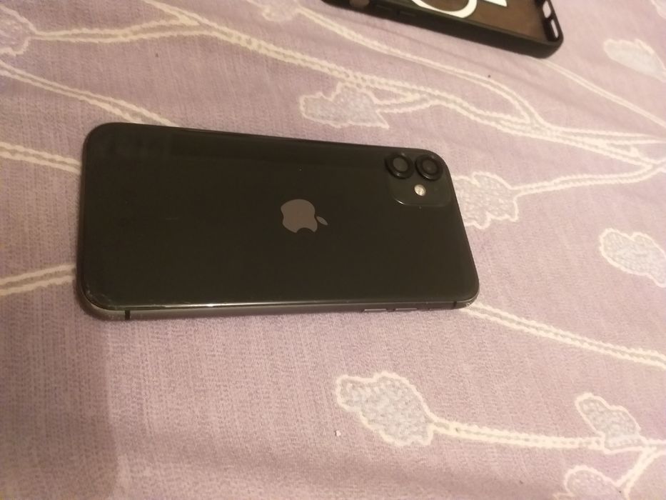 Продам айфон 11 состояние хорошое