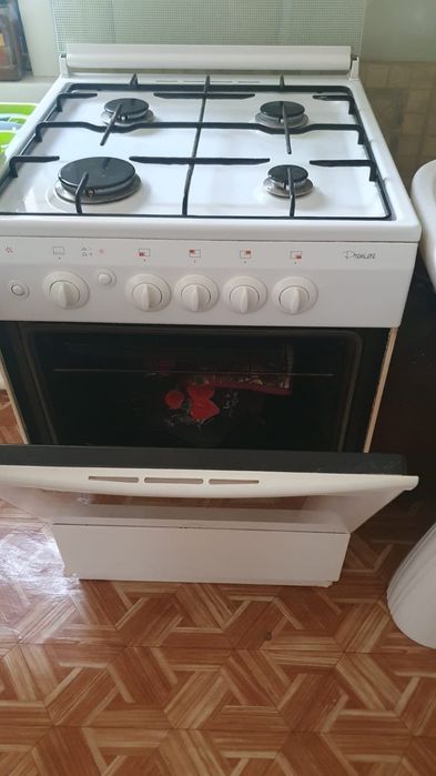 Газплита De luxe б,у 30.000 тг