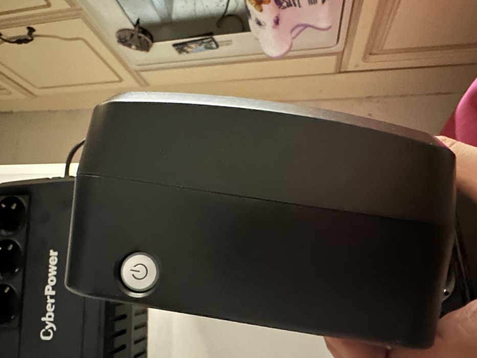UPS CyberPower BU650E – 650VA / 360W – 3 bucăți