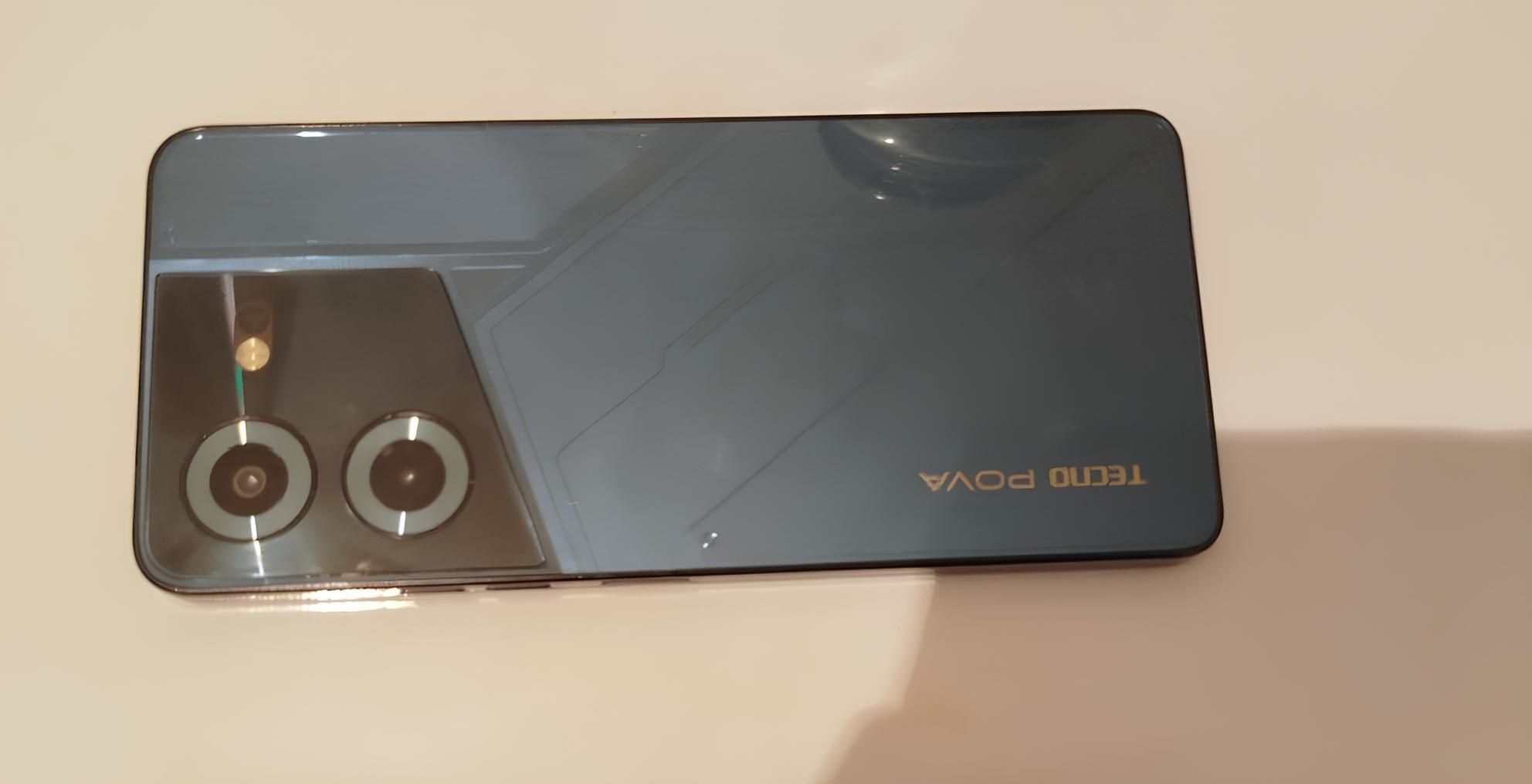 TECNO POVA 5 смартфон