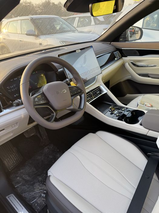 Byd champin 605km  2025 smart