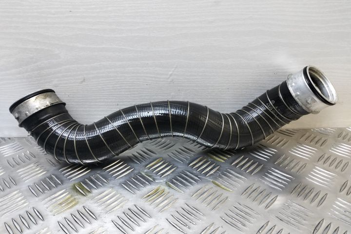 Furtun intercooler  1.8 benzina  A2045280882 Mercedes-Benz E-Class W2